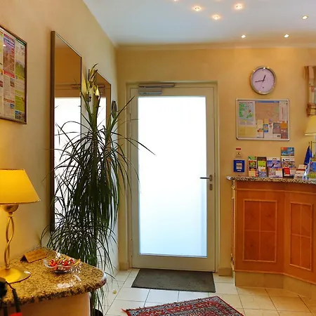 Kriemhild Am Hirschgarten Hotel Monaco di Baviera