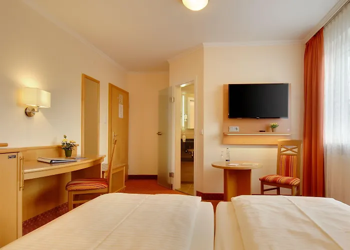 Hotel Kriemhild Am Hirschgarten Munich