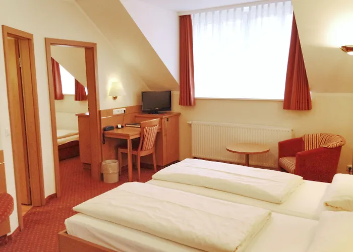 Hotel Kriemhild Am Hirschgarten Munich