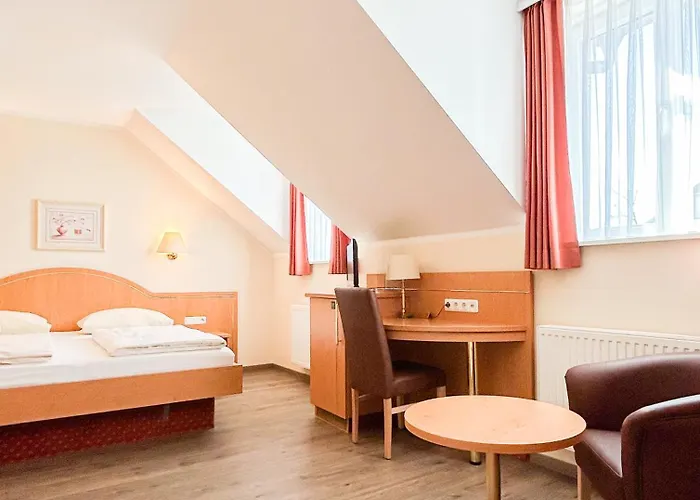 Hotel Kriemhild Am Hirschgarten