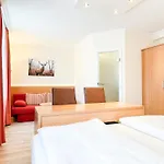 酒店 科瑞姆希尔德西斯嘉登酒店 3*