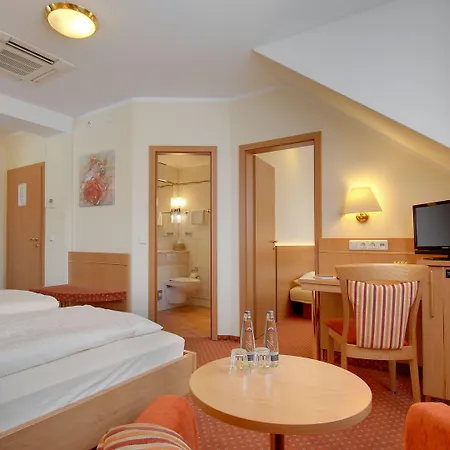 Hotel Kriemhild Am Hirschgarten Mnichov