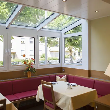 Kriemhild Am Hirschgarten 3* Mnichov