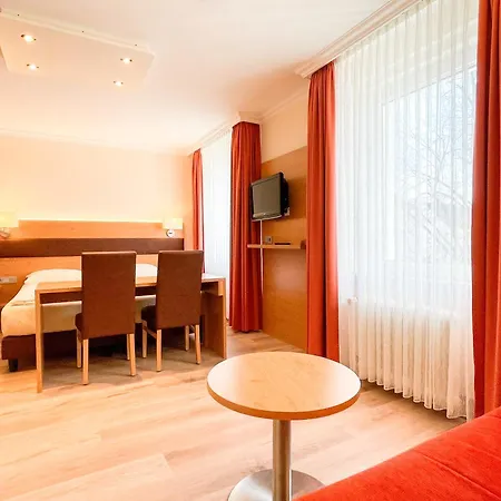 Kriemhild Am Hirschgarten Hotel