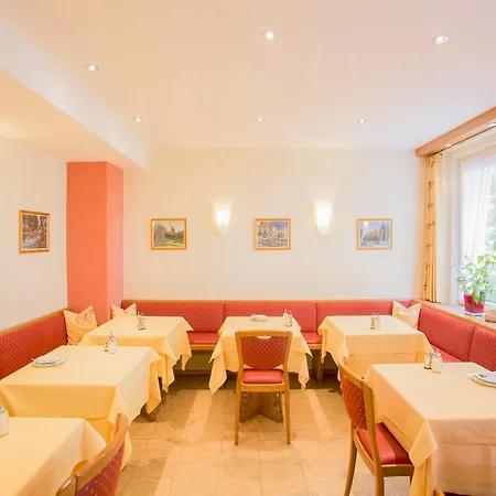 Hotel Kriemhild Am Hirschgarten München