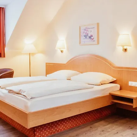 Kriemhild Am Hirschgarten Szálloda 3*