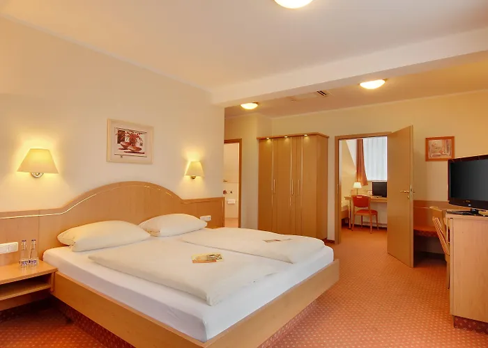 Hotel Kriemhild Am Hirschgarten