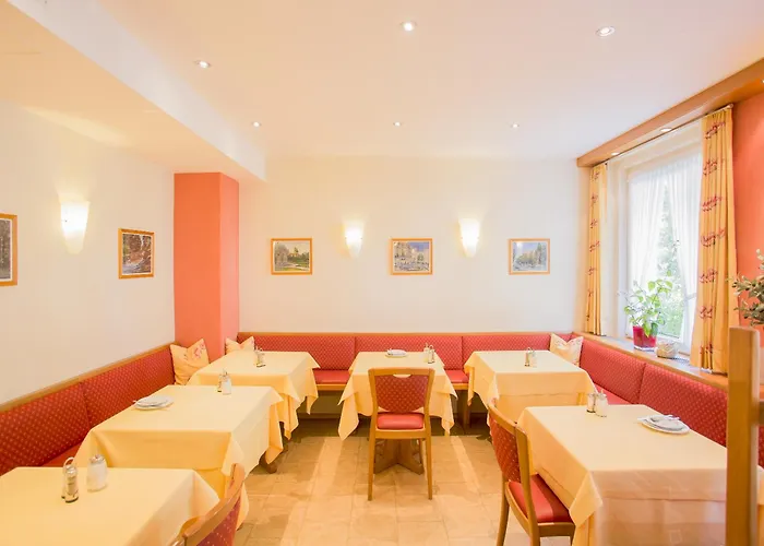 Hotel Kriemhild Am Hirschgarten München