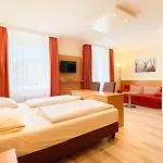 Hotel Kriemhild Am Hirschgarten München