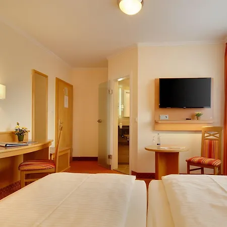 Hotell Kriemhild Am Hirschgarten